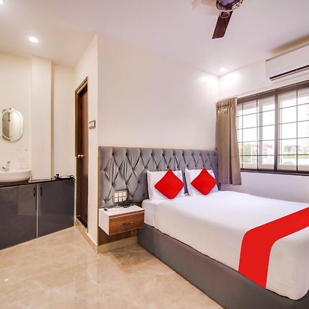 Hotel O Rr Residency Khammam Екстер'єр фото