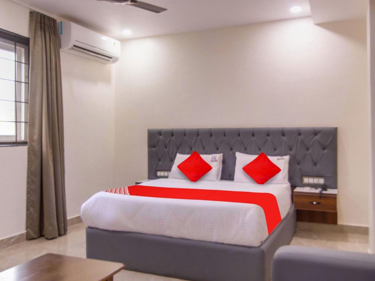 Hotel O Rr Residency Khammam Екстер'єр фото