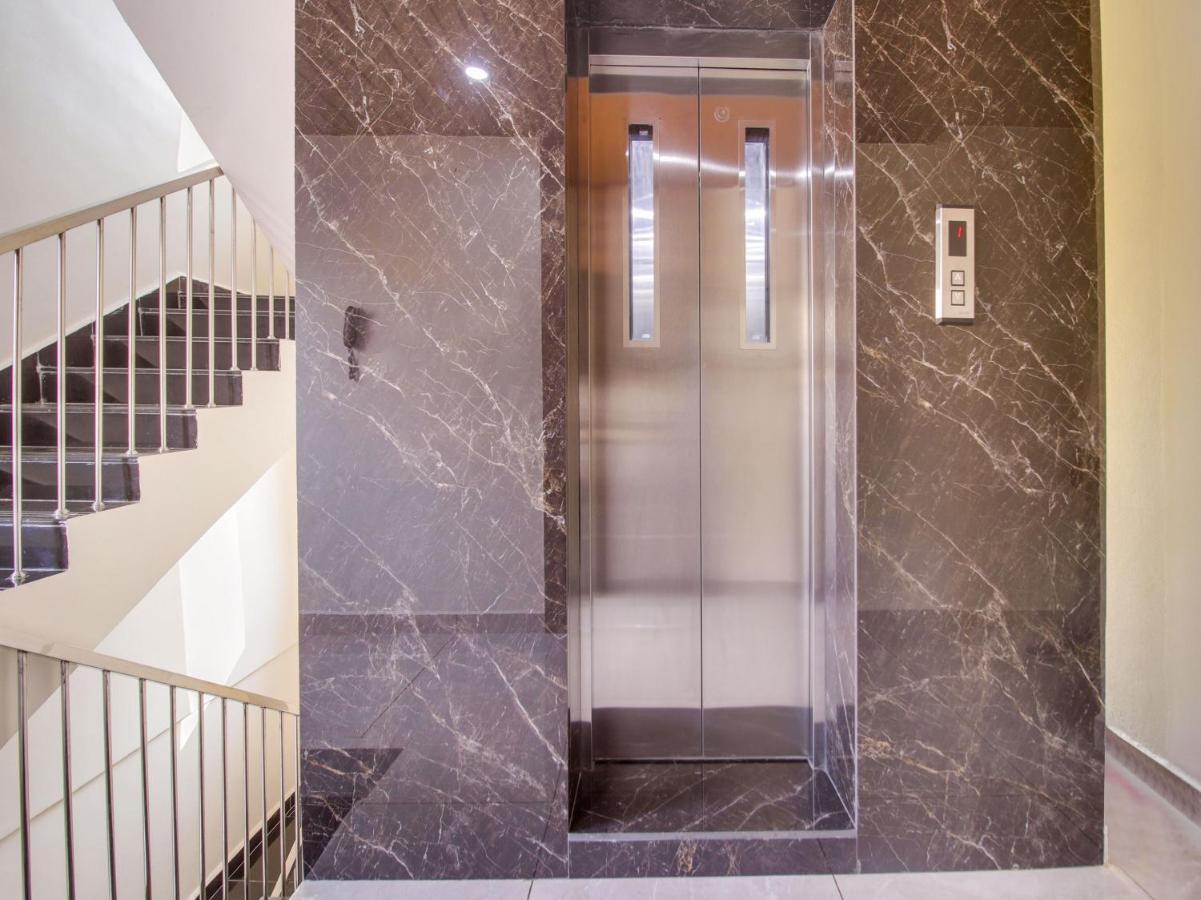 Hotel O Rr Residency Khammam Екстер'єр фото