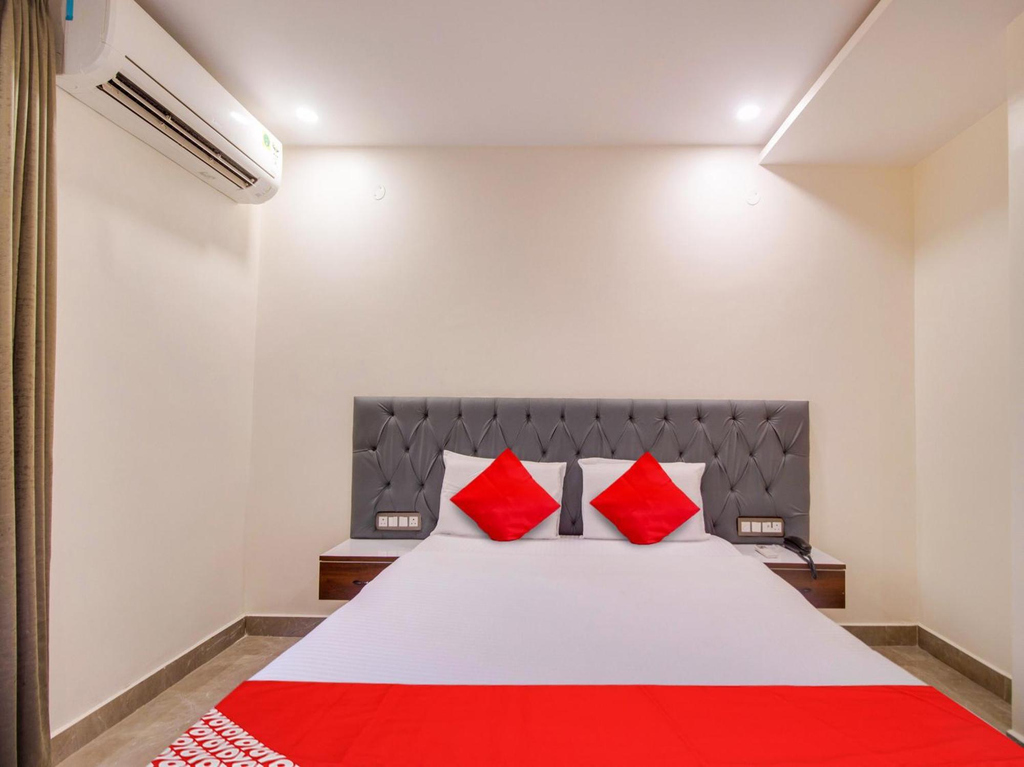 Hotel O Rr Residency Khammam Екстер'єр фото