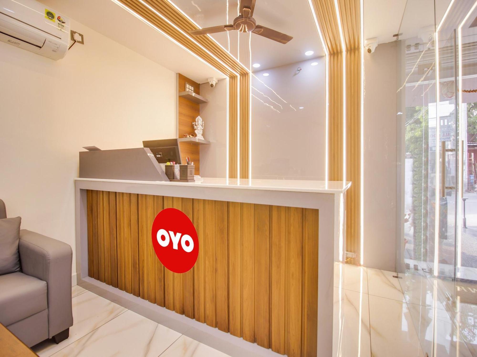 Hotel O Rr Residency Khammam Екстер'єр фото