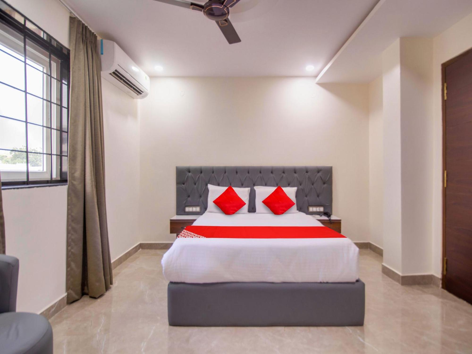 Hotel O Rr Residency Khammam Екстер'єр фото