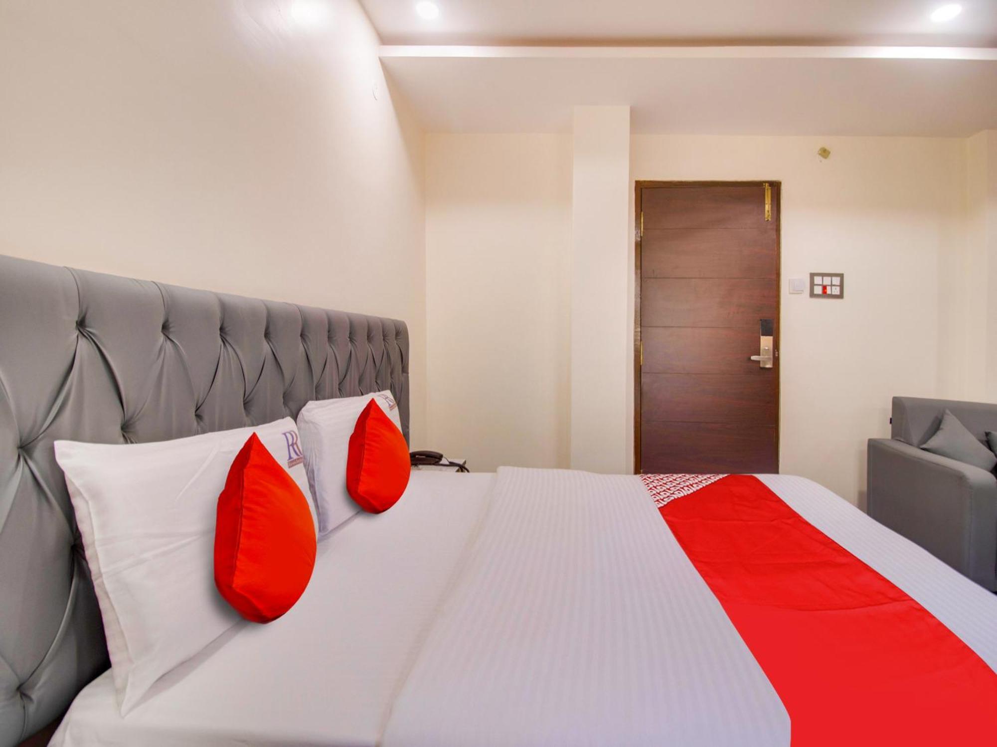 Hotel O Rr Residency Khammam Екстер'єр фото