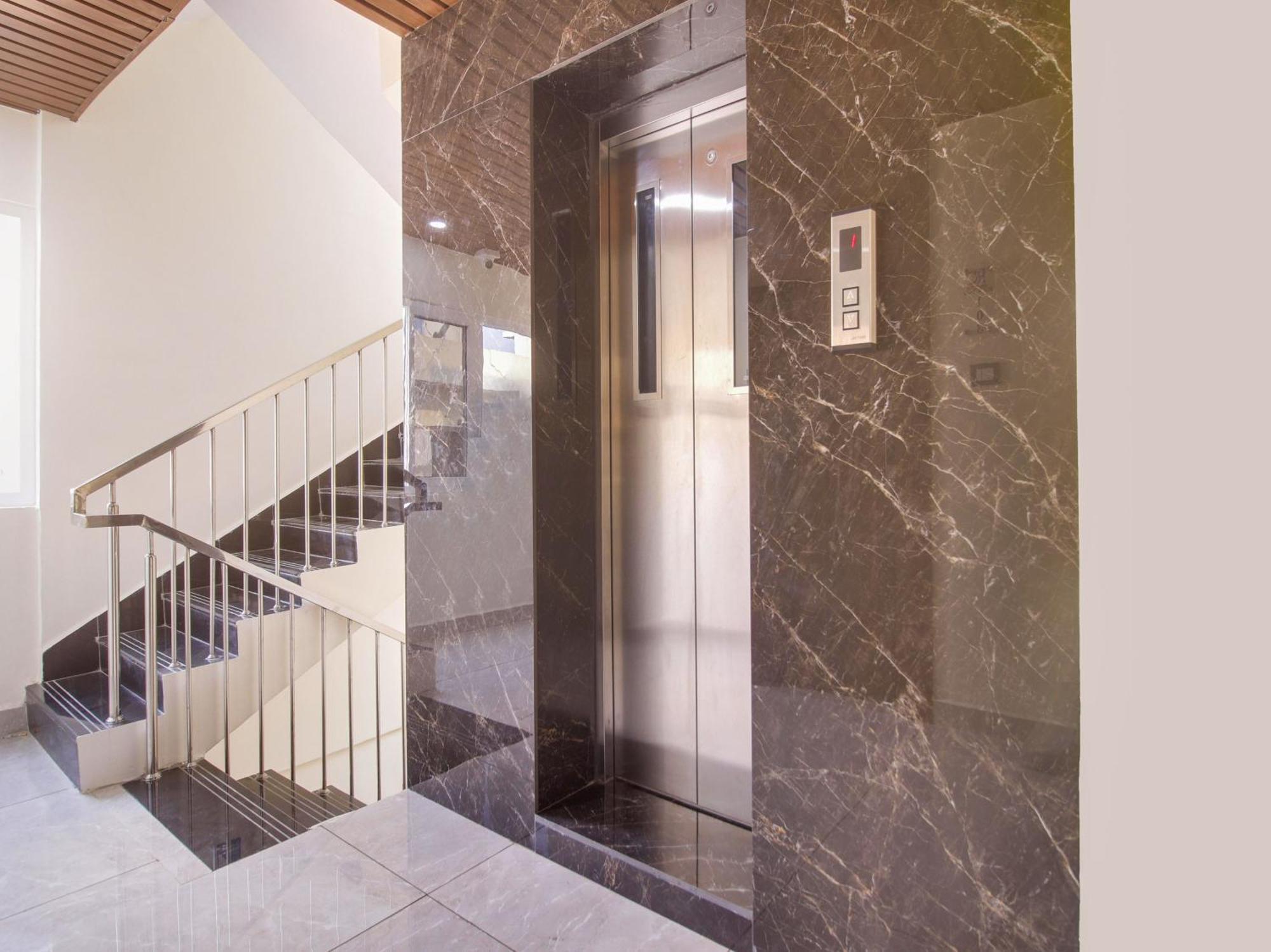Hotel O Rr Residency Khammam Екстер'єр фото